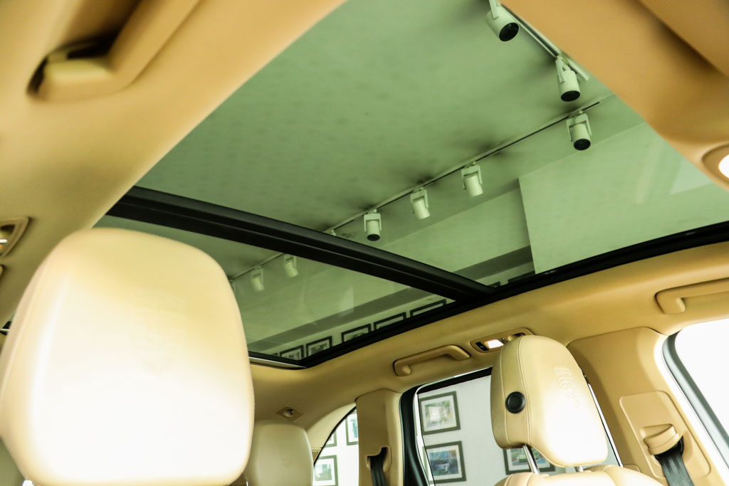 Porsche Cayenne Platinum Edition 