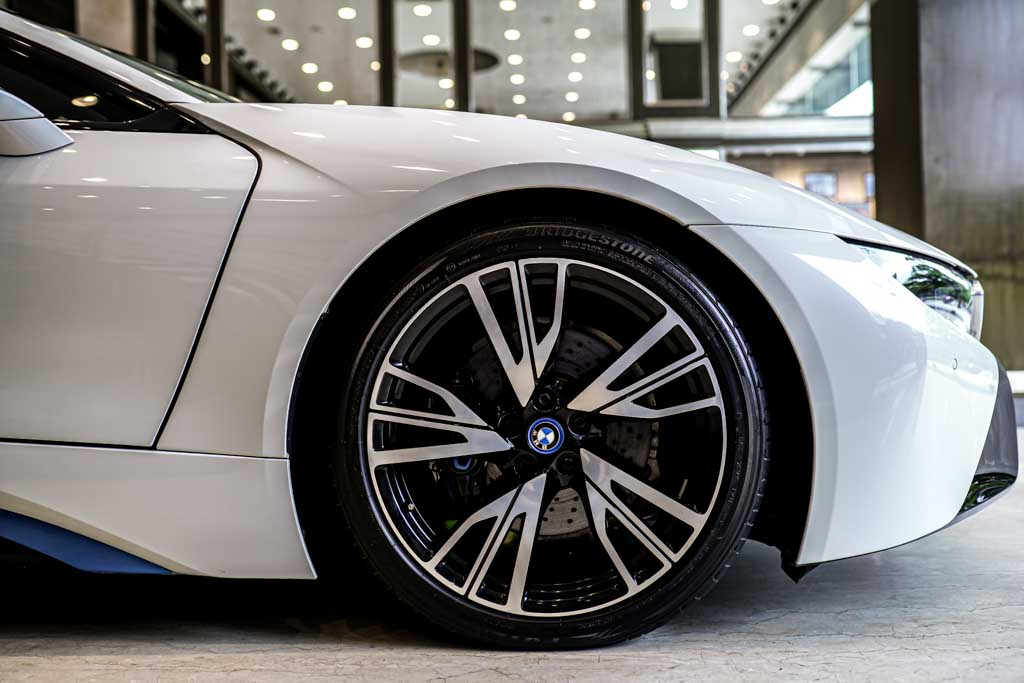 BMW i8