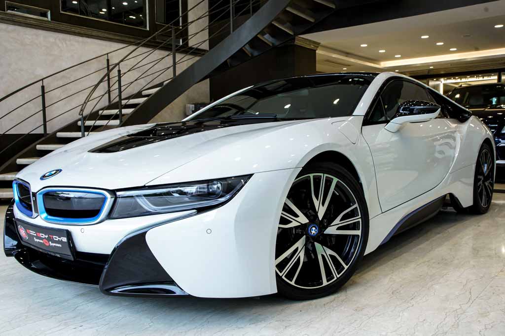 BMW i8
