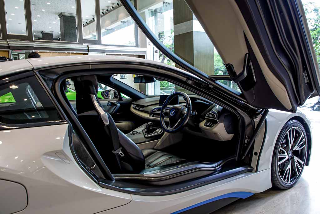 BMW i8