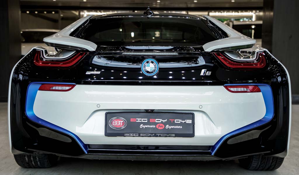 BMW i8