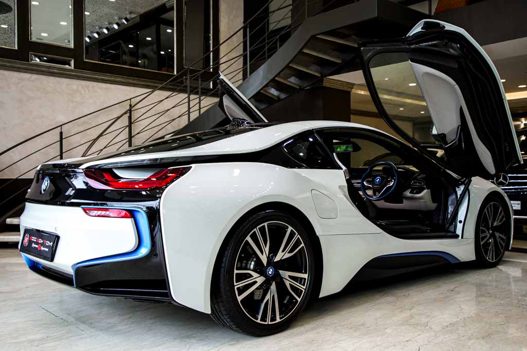BMW i8