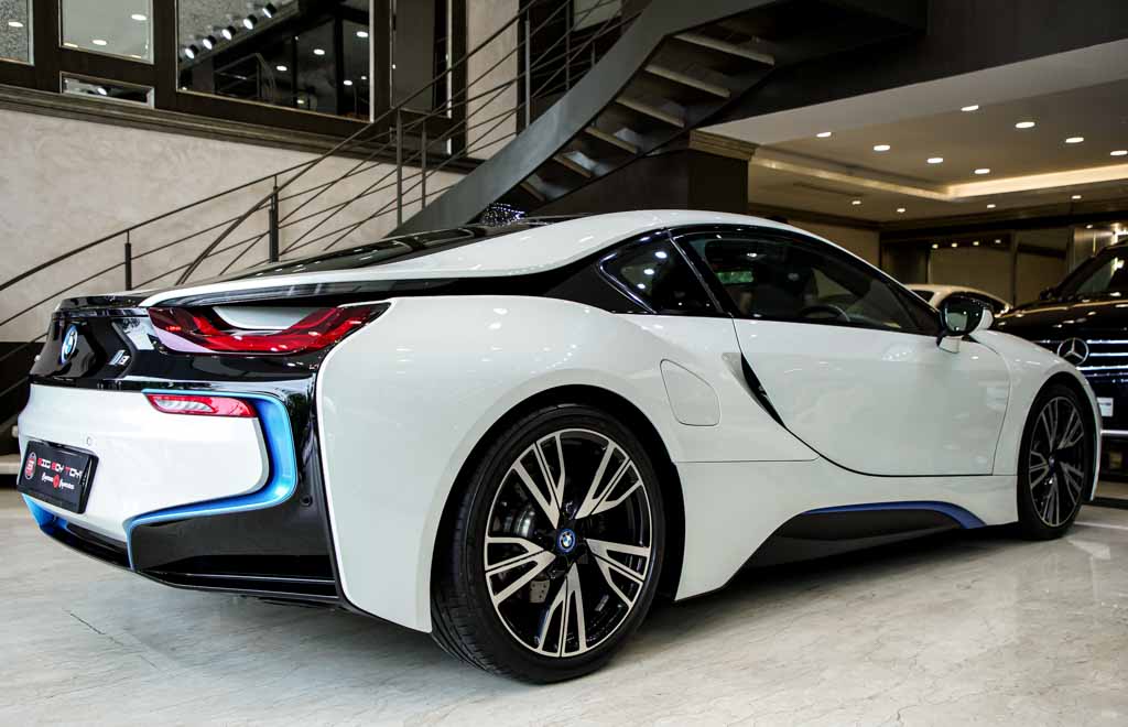 BMW i8