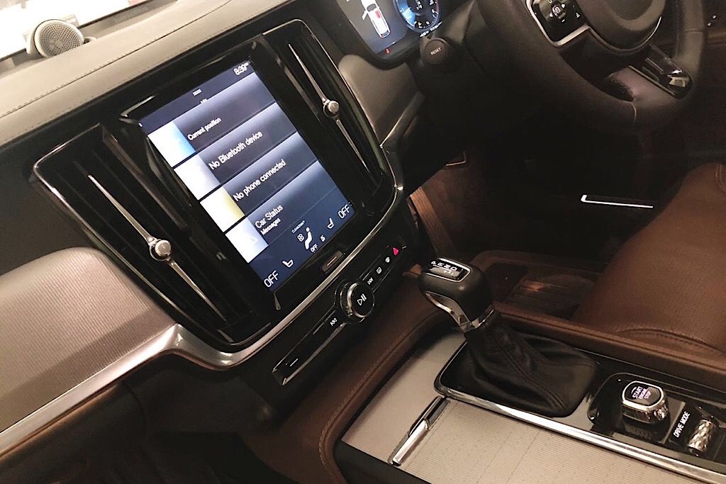 2018 Used Volvo V90 Cross Country Inscription