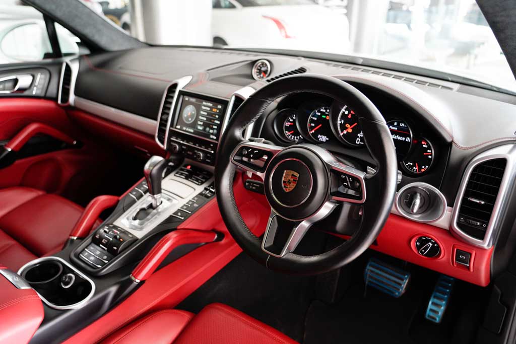 2016 Used Porsche Cayenne Turbo for sale in India, 24000 km Driven