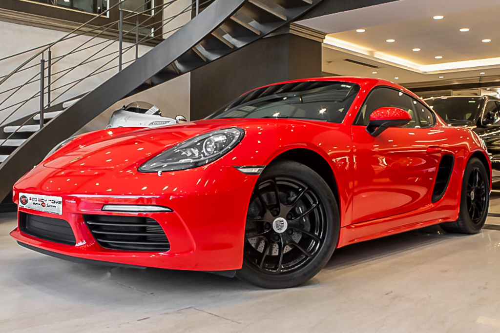 PORSCHE 718 CAYMAN