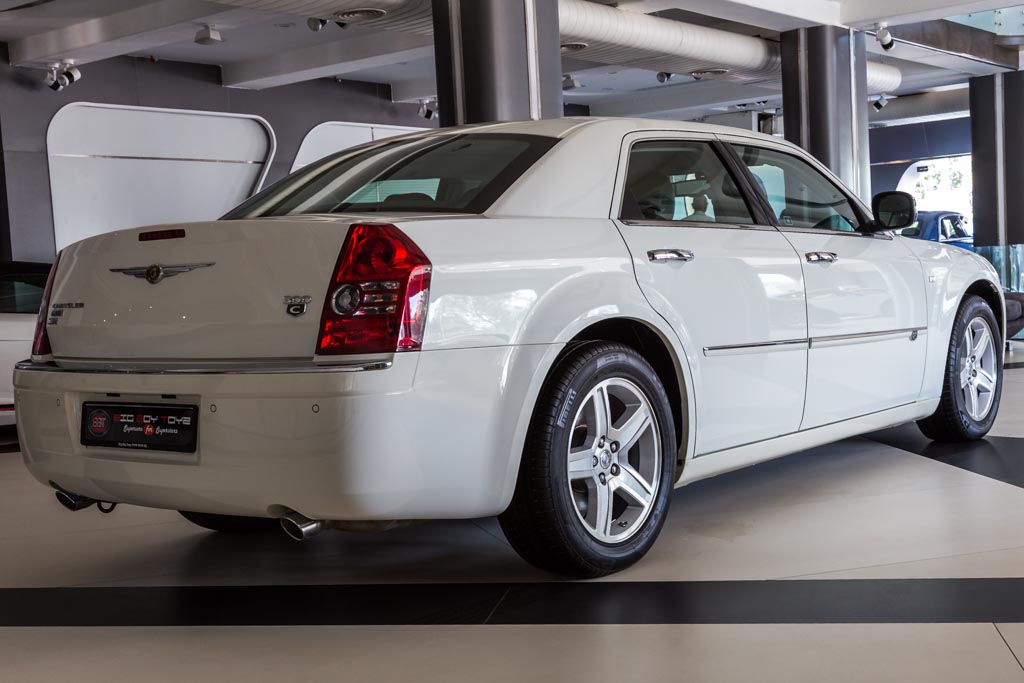 2010 Used Chrysler 300C