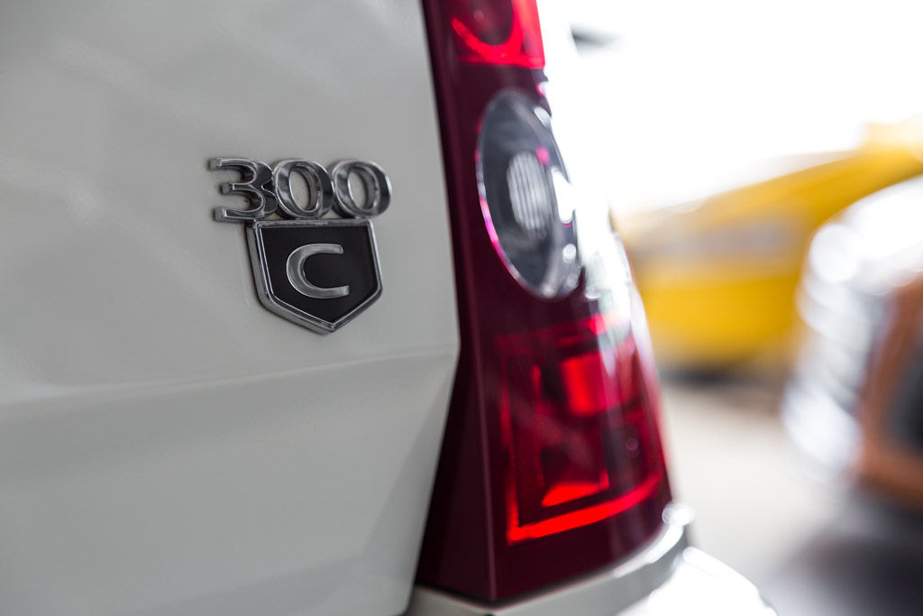 2010 Used Chrysler 300C