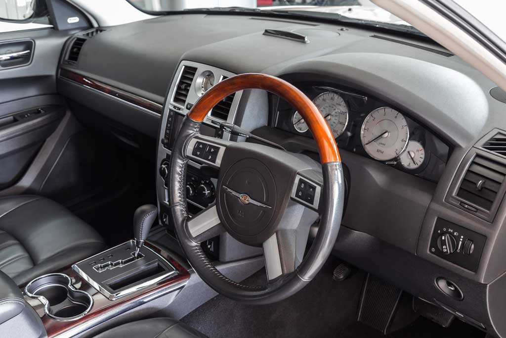 2010 Used Chrysler 300C