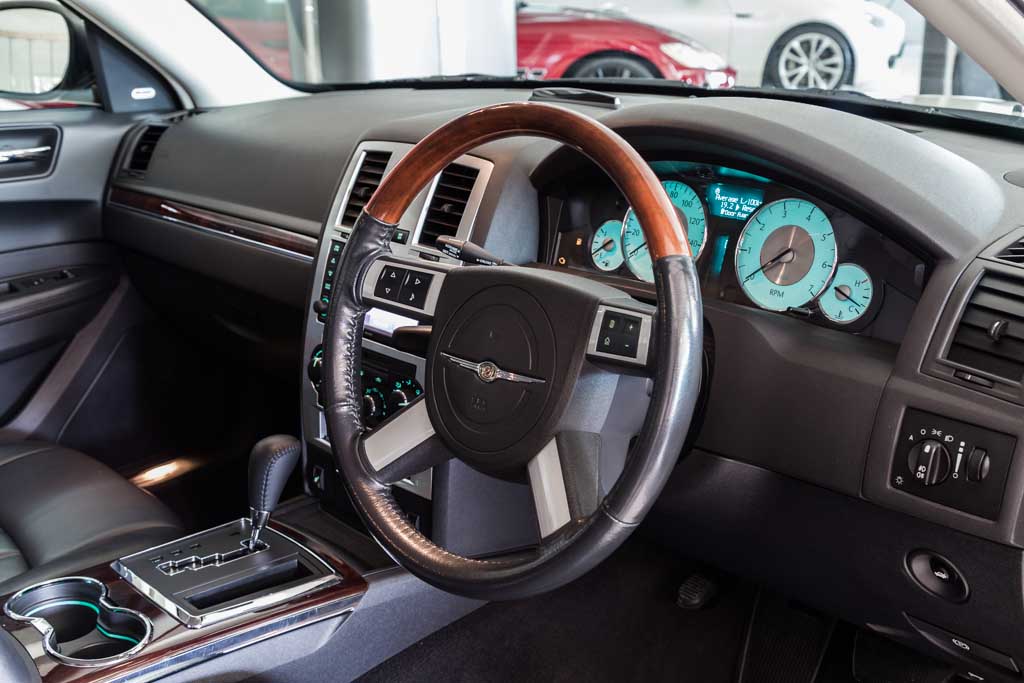 2010 Used Chrysler 300C