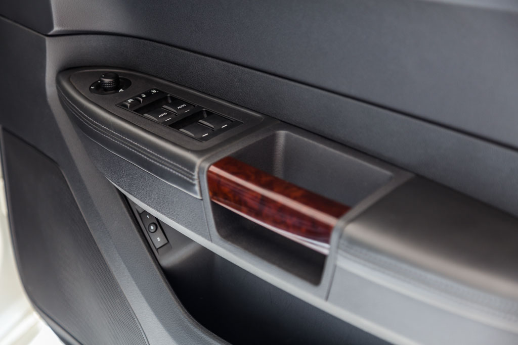 2010 Used Chrysler 300C