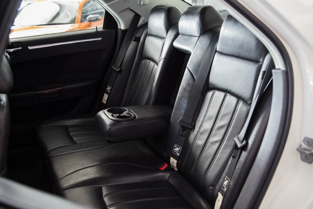 2010 Used Chrysler 300C
