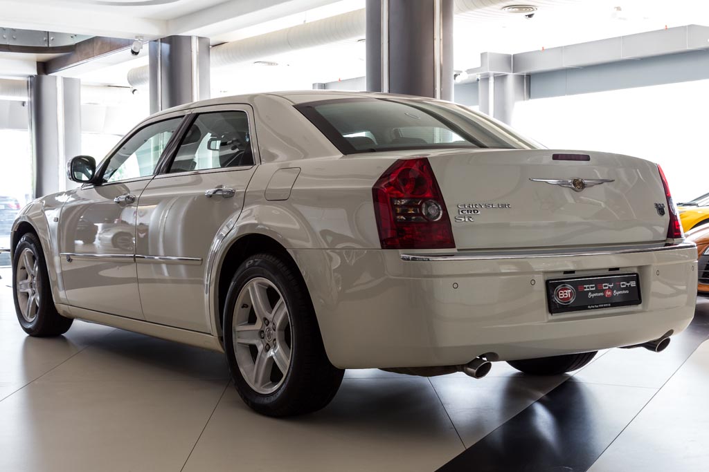 2010 Used Chrysler 300C