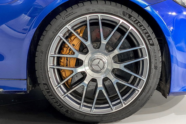 Mercedes-AMG C63 S 
