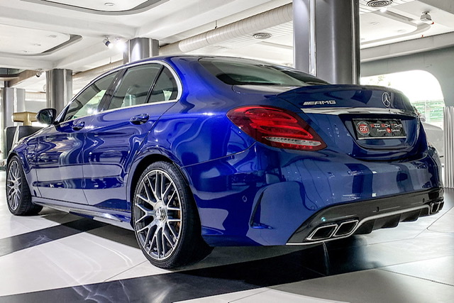 Mercedes-AMG C63 S 