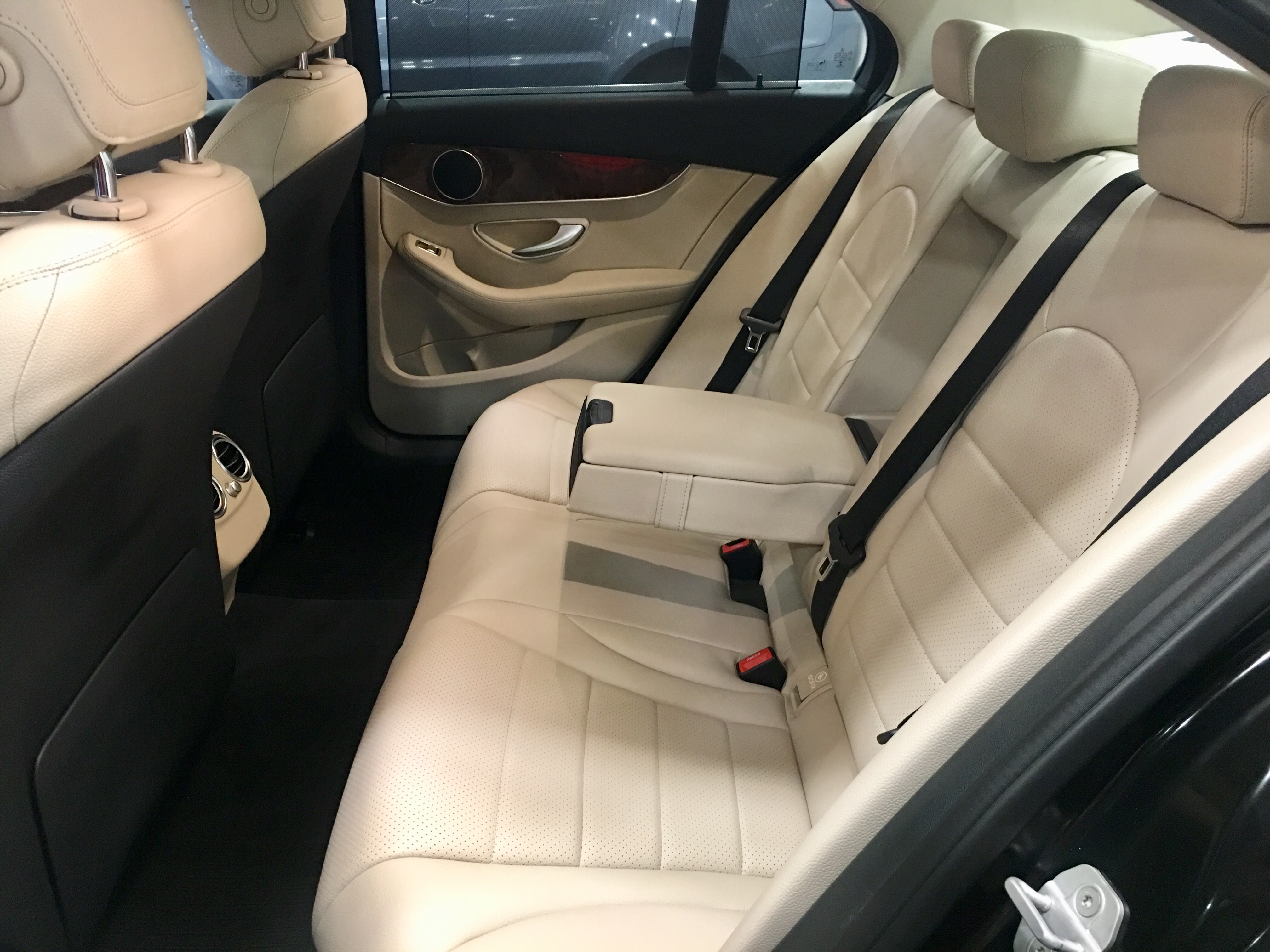 2015 Used Mercedes Benz C220d 'Aventgrade'