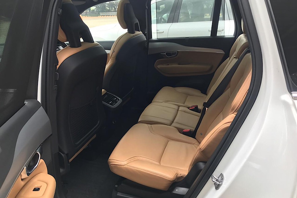 2017 Used Volvo XC90 Momentum