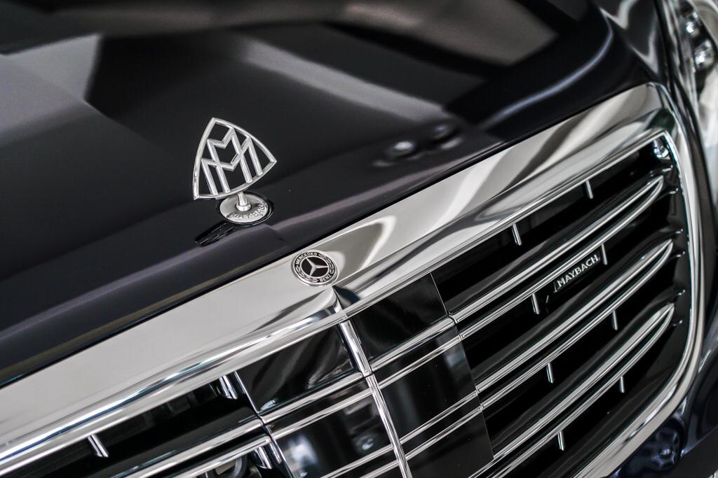 MERCEDES MAYBACH S560