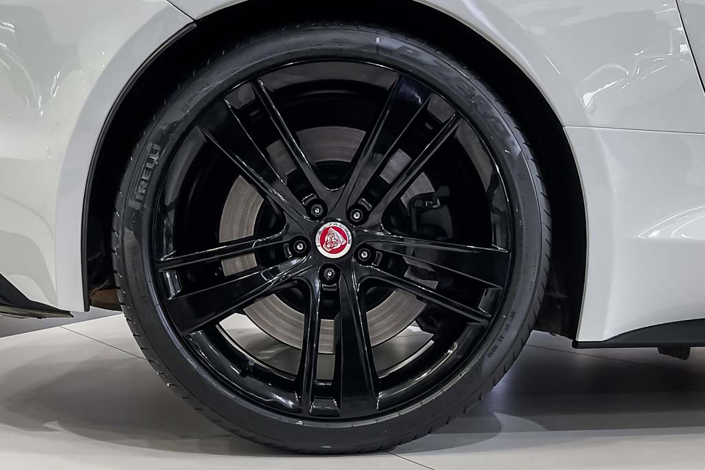 Jaguar F-Type V8 S convertible