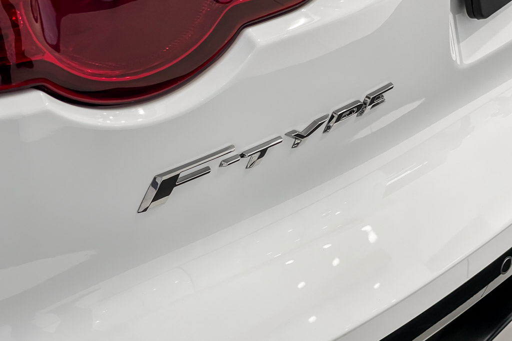 Jaguar F-Type V8 S convertible