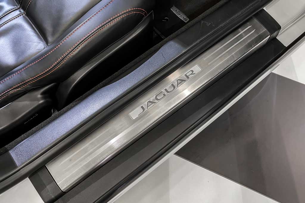 Jaguar F-Type V8 S convertible