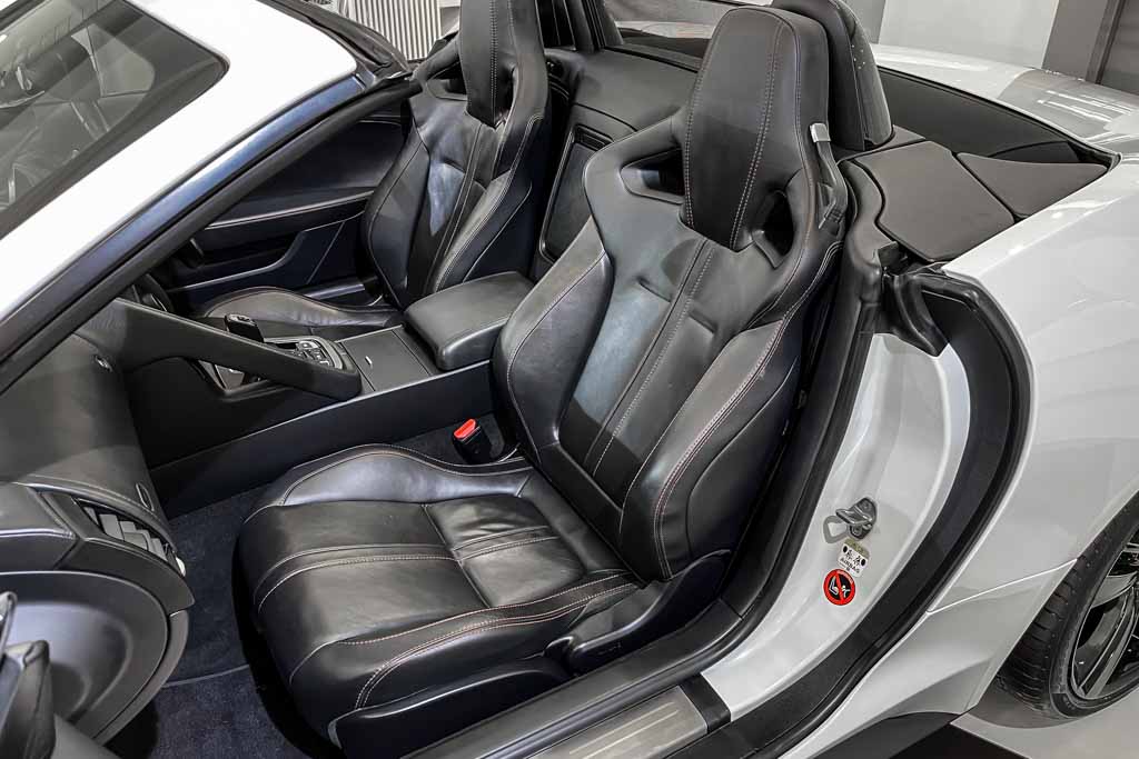 Jaguar F-Type V8 S convertible