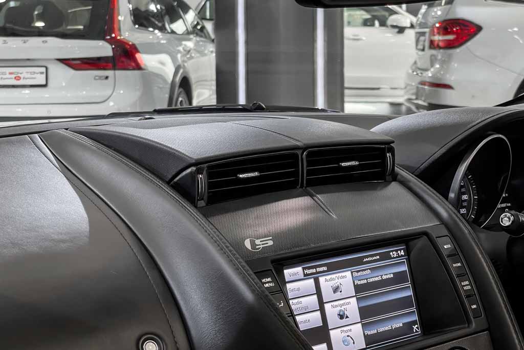 Jaguar F-Type V8 S convertible