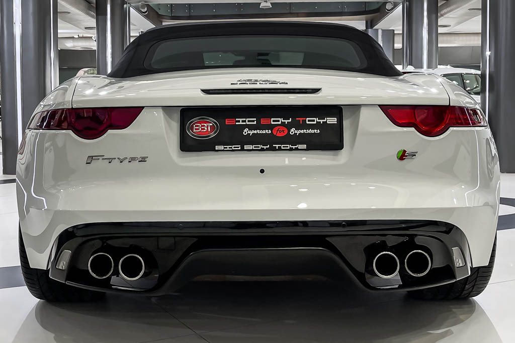 Jaguar F-Type V8 S convertible