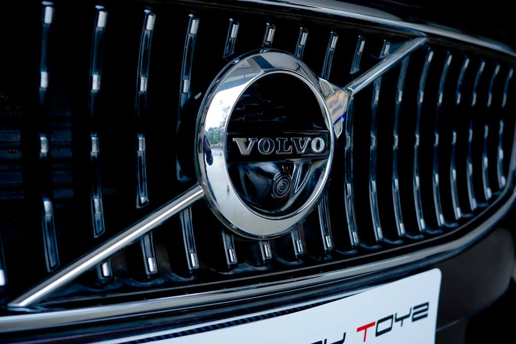 Volvo V90 Cross Country