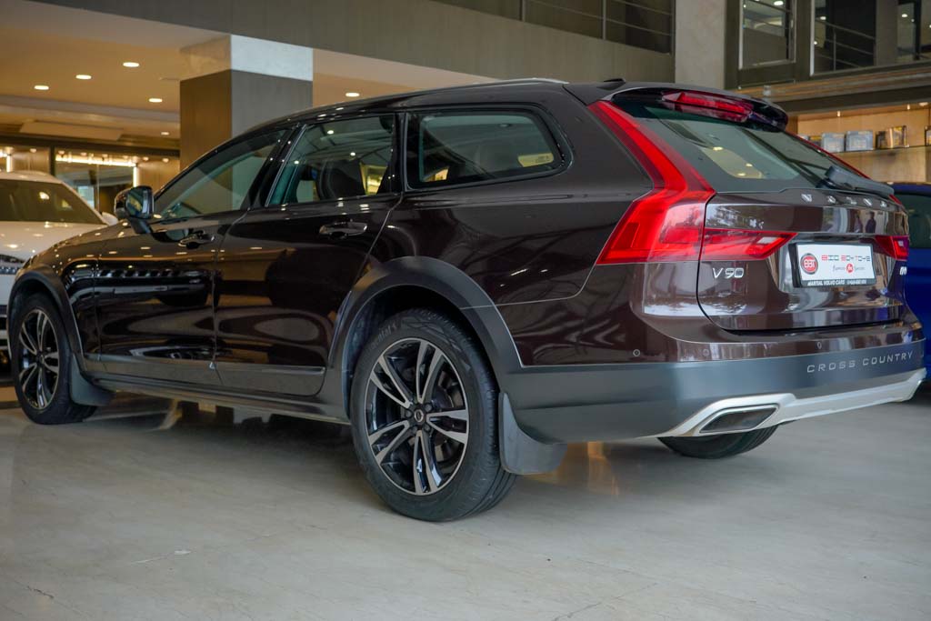 Volvo V90 Cross Country