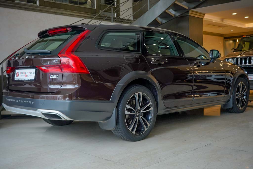 Volvo V90 Cross Country