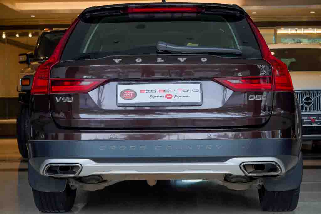 Volvo V90 Cross Country