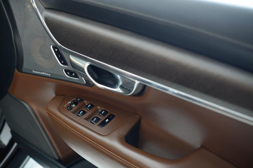 Volvo V90 Cross Country