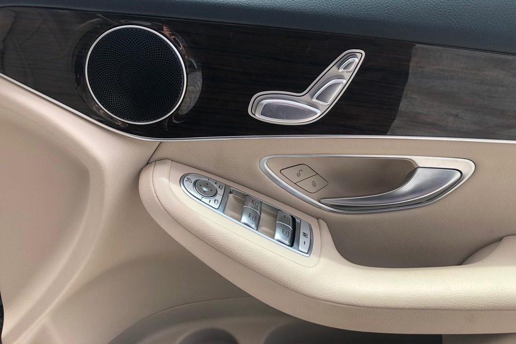 Mercedes-Benz GLC 220 D 4MATIC