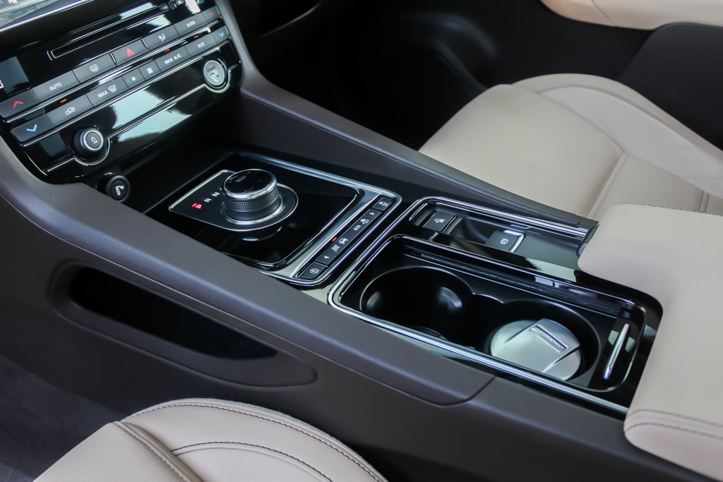2018 Jaguar F-Pace 'Prestige'
