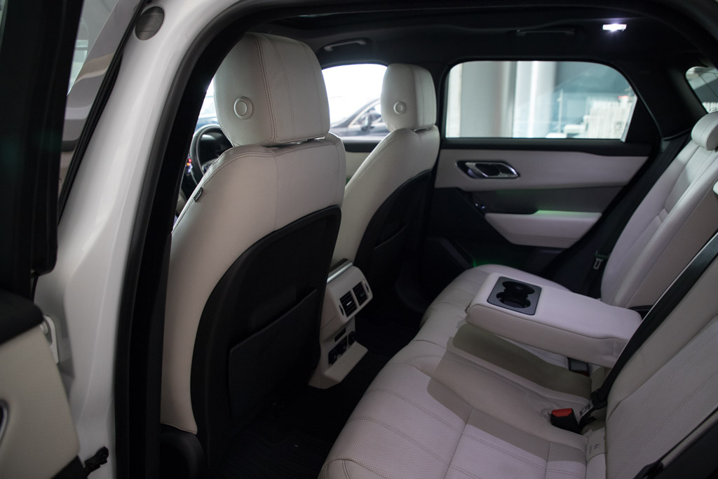 Range Rover Velar D180 S R-Dynamic