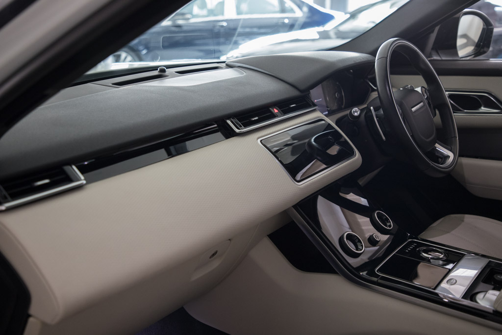 Range Rover Velar D180 S R-Dynamic
