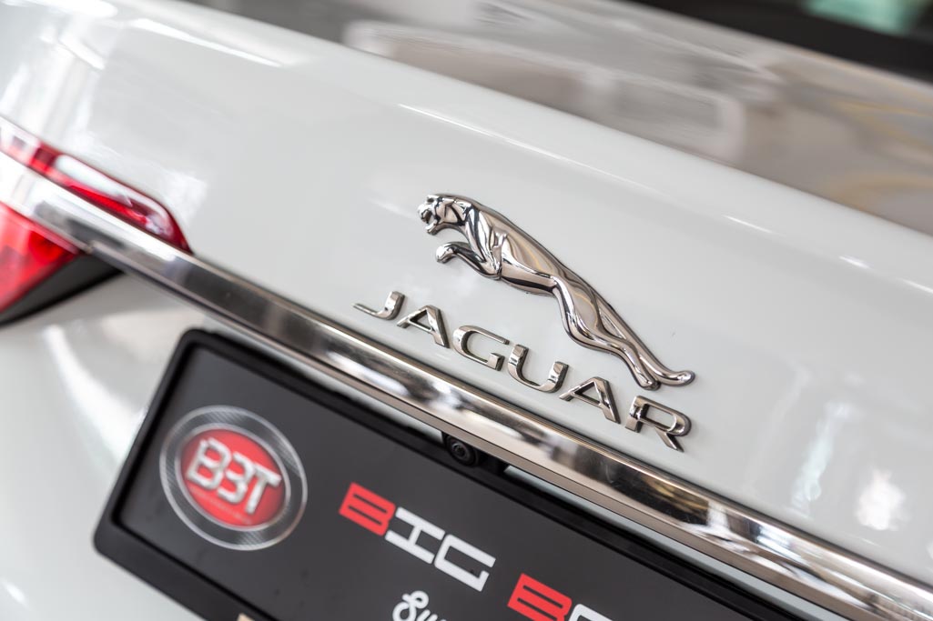 Jaguar XF