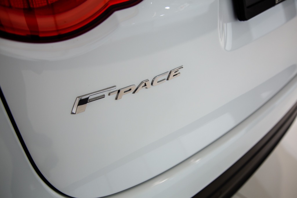 Jaguar F-Pace R sport