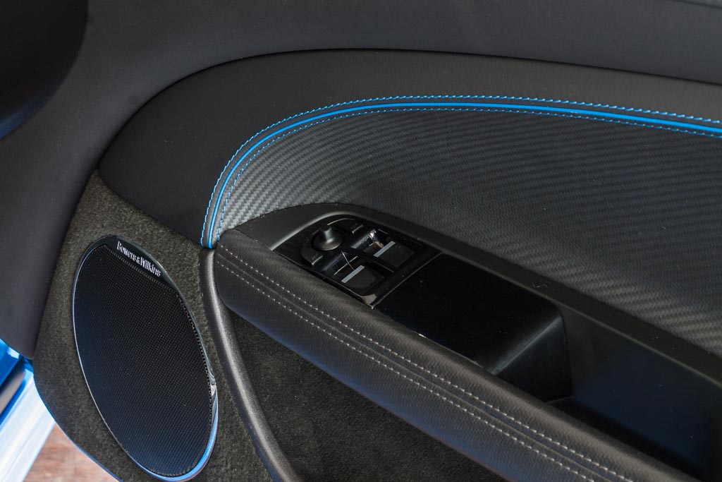 Jaguar XKR-S door controls