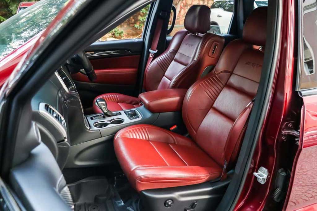 Jeep Grand Cherokee SRT