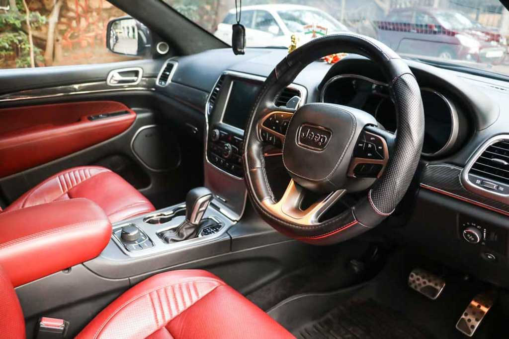 Jeep Grand Cherokee SRT