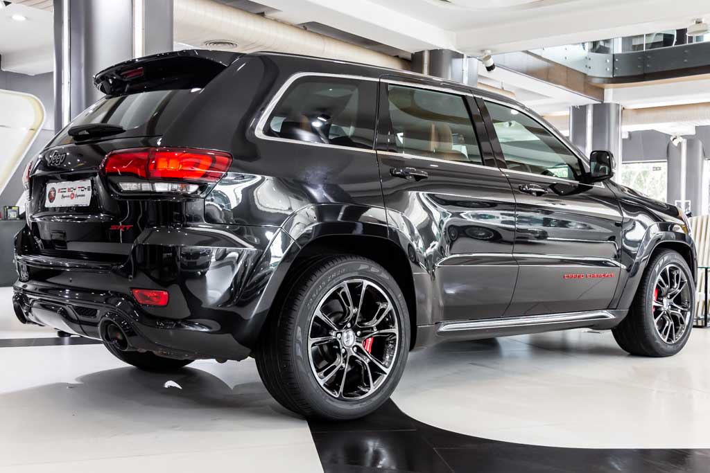 Jeep Cherokee SRT