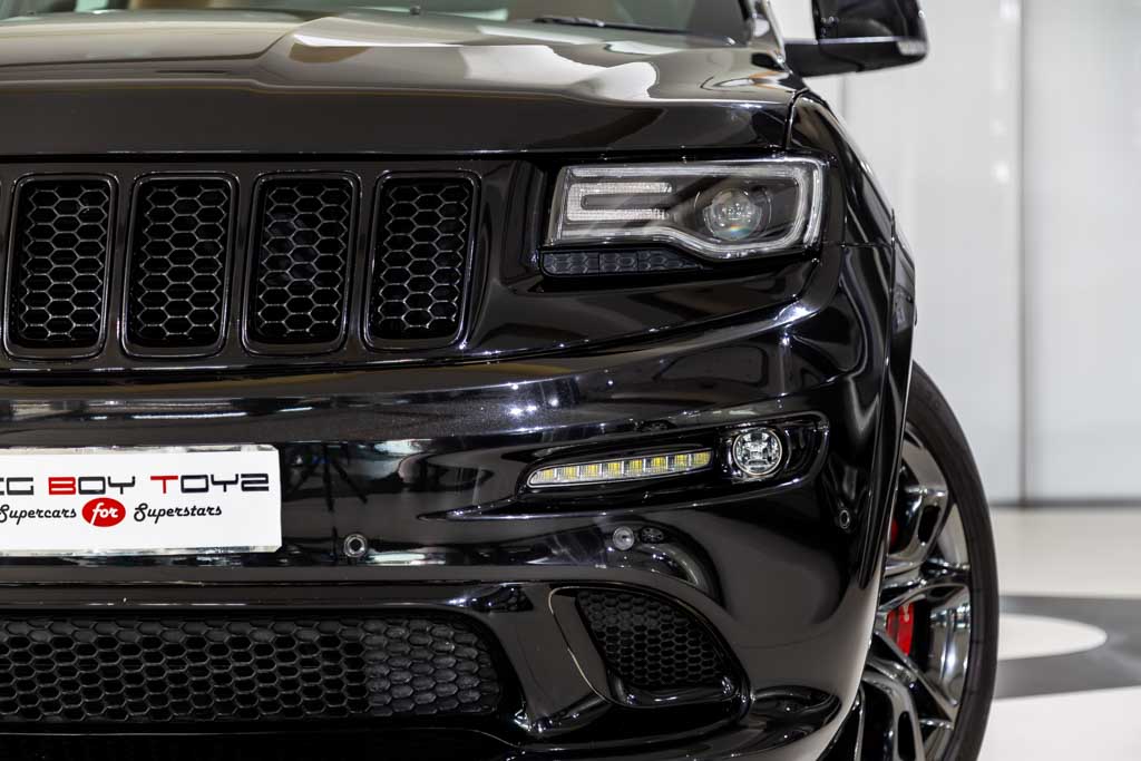 Jeep Cherokee SRT