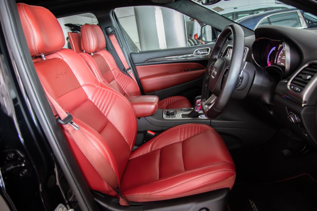 Jeep Grand Cherokee SRT