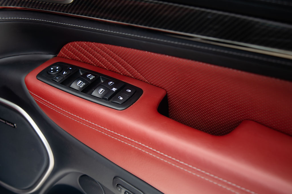 Jeep Grand Cherokee SRT