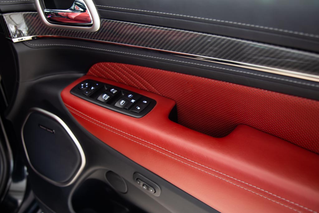 Jeep Grand Cherokee SRT