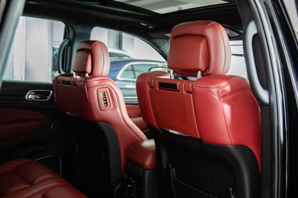 Jeep Grand Cherokee SRT