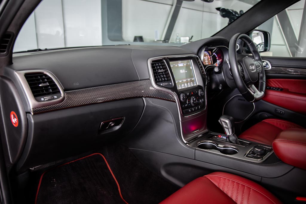 Jeep Grand Cherokee SRT