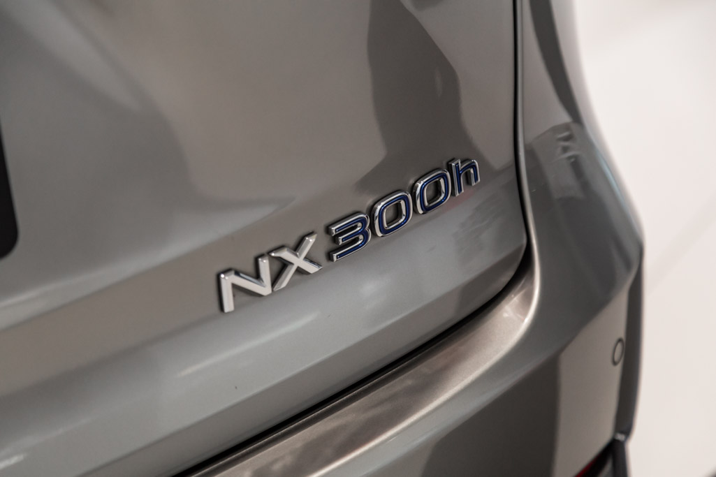Lexus NX 300H Luxury
